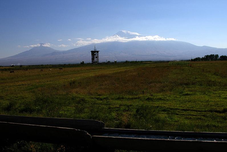 Arméni nikdy neodpustí Turkům. že se na Ararat musí jen dívat přes hranici